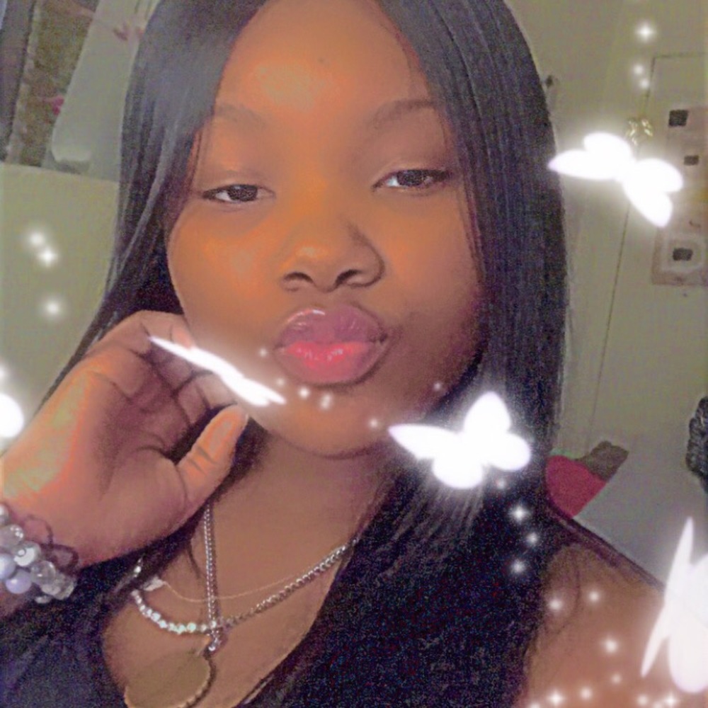 Meet your Posher, Amirah